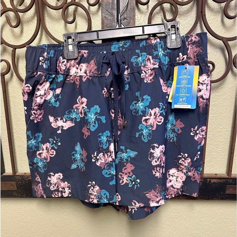 Burnside floral all over print pocket shorts
